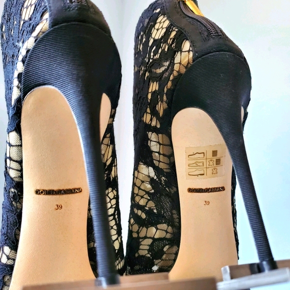 Dolce & Gabbana Peep-toe Lace Ankle Boots - Picture 9 of 15